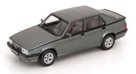 1:18 Alfa Romeo 75 Triple 9