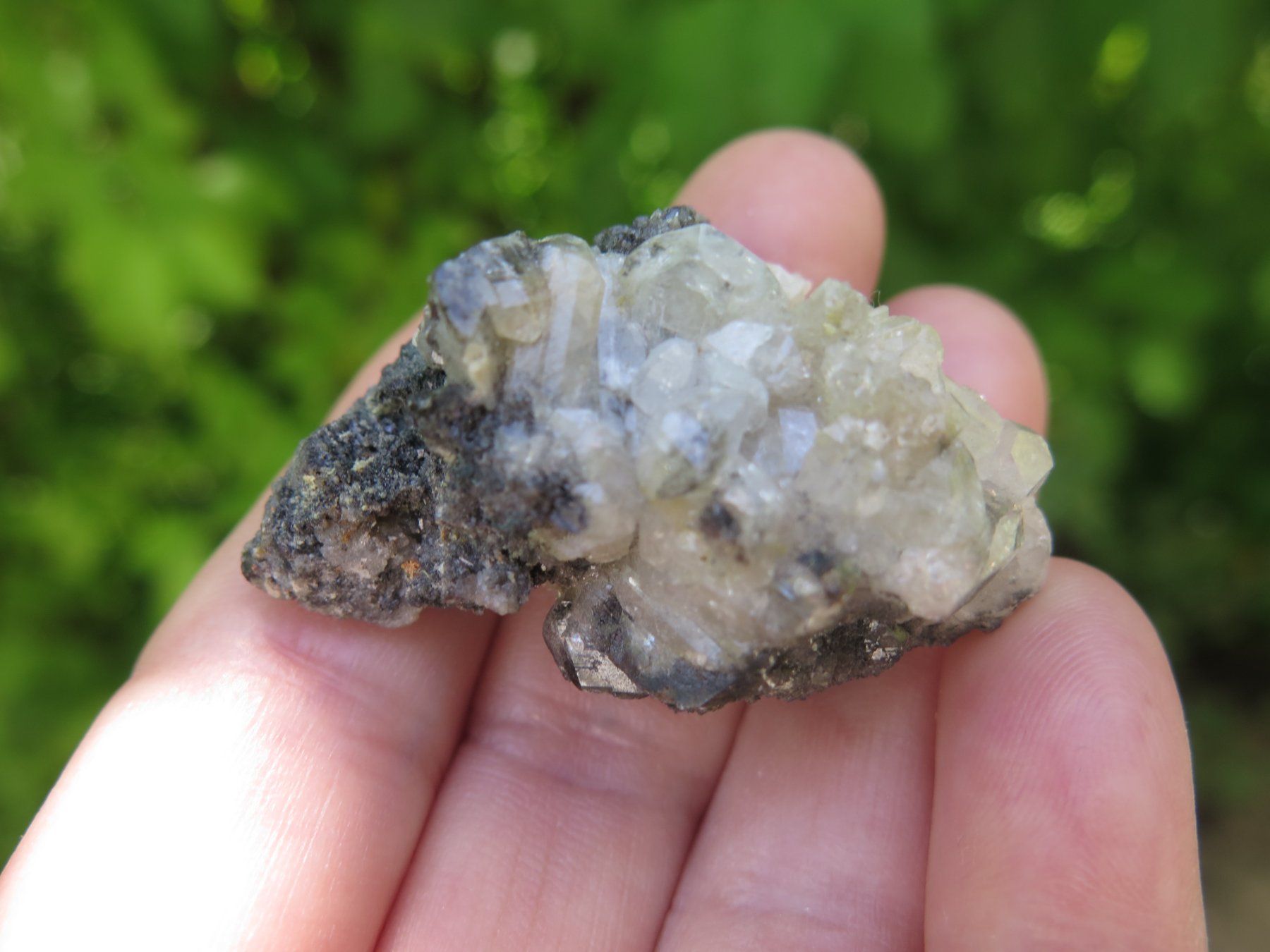 Minerali & Pietre curative: Cerussit Stufe, Paragenese Mimetesit von Namibia – Usato da Schaffhausen venduto da Yamakana51L8736OQ8 4
