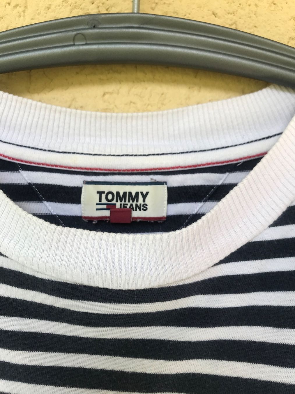 Tommy Hilfiger Pullover & Sweatshirts: Tommy Hilfiger Sweatshirt Damen Grösse S – Gebraucht aus Au/ZH von markthallerapperswil 4