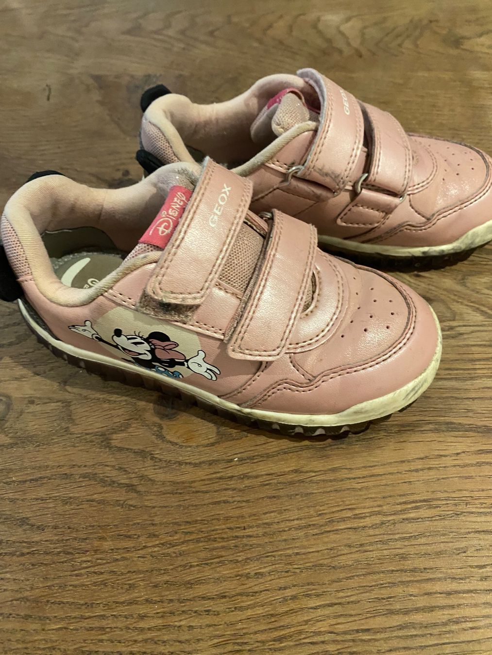 Geox Scarpe per ragazzi: Minny Mouse Sneakers 27 – Usato da Savosa venduto da ankara111 1