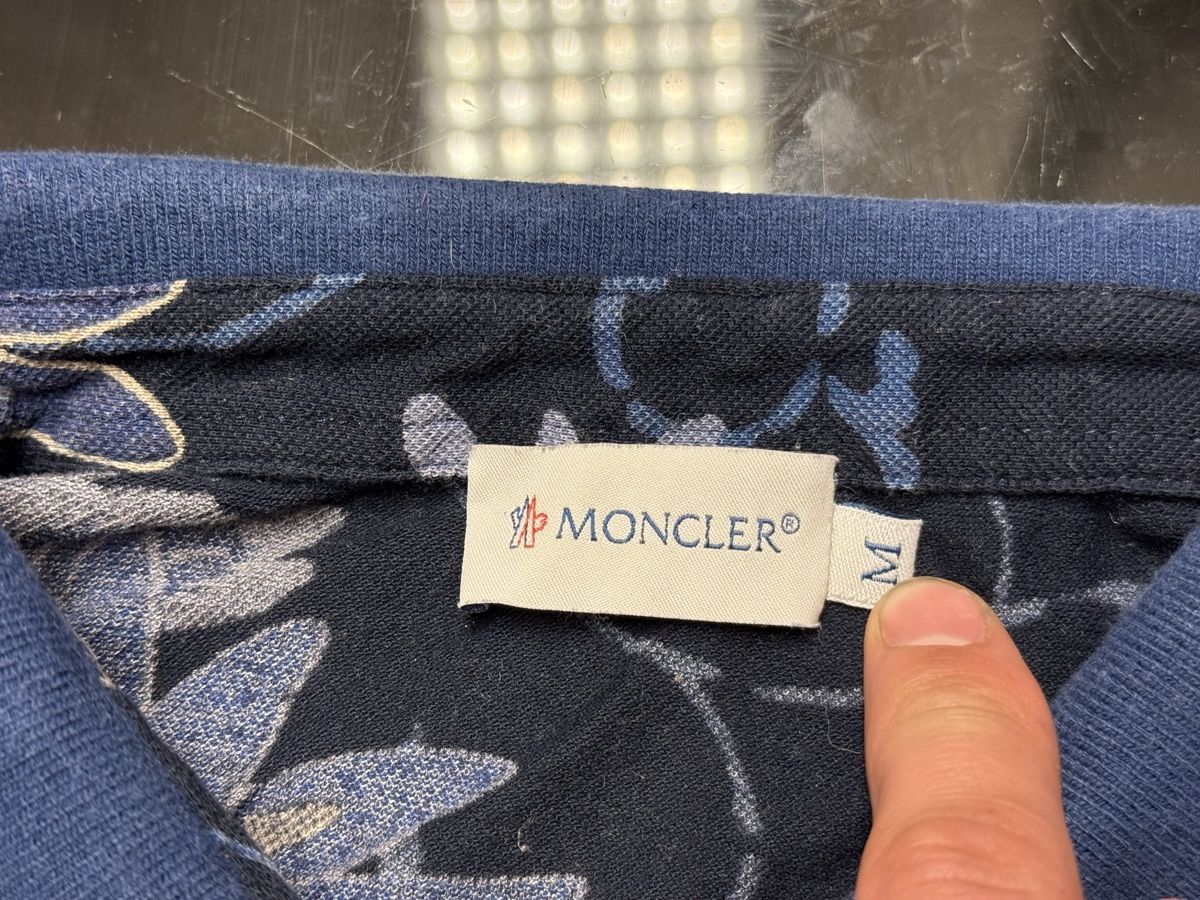 Magliette Polo: Polo Moncler  – Usato da Sierre venduto da OCNL 3