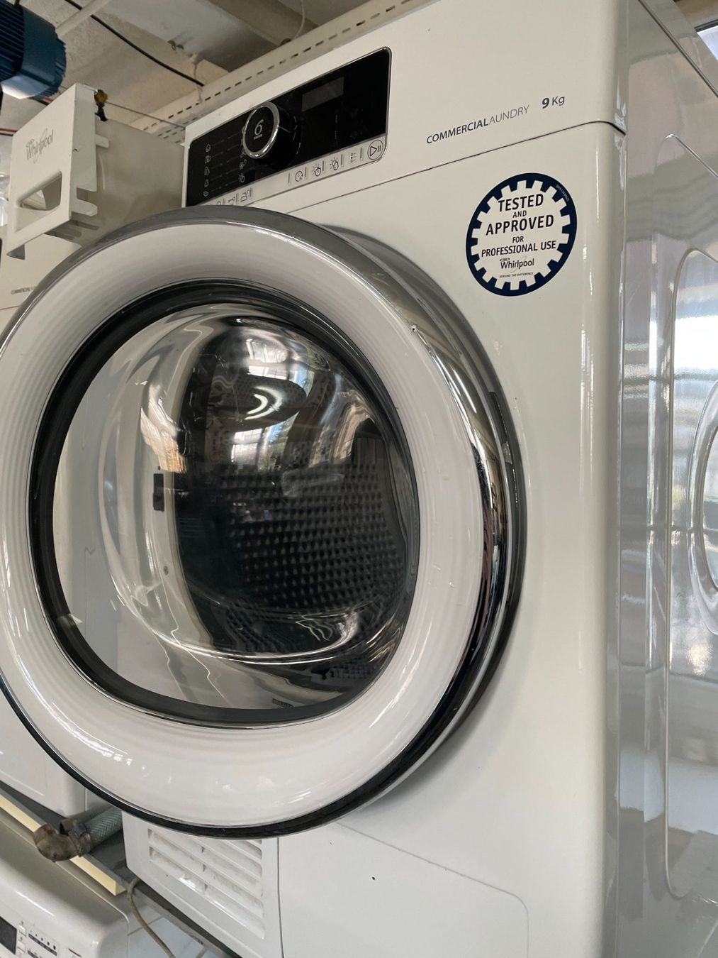 Whirlpool Asciugatrici: Tumbler Whirlpool 9 Kilo – Usato da Würenlos venduto da niweg 2