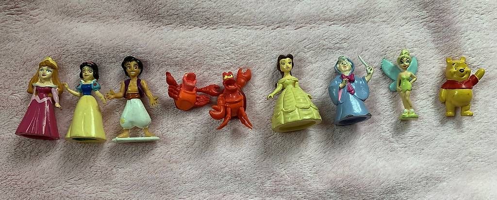 Disney Figuren: 8 VINTAGE  WUNDERSCHÖNE DISNEY FIGUREN – Gebraucht aus Luzern von Valie