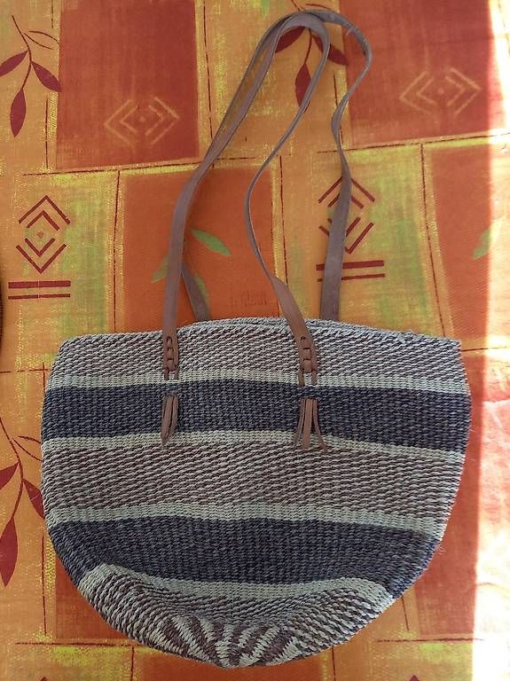 Taschen für Damen: Sac avec sangles en cuir neuf – Gebraucht aus La Chaux-de-Fonds von don_gs8z