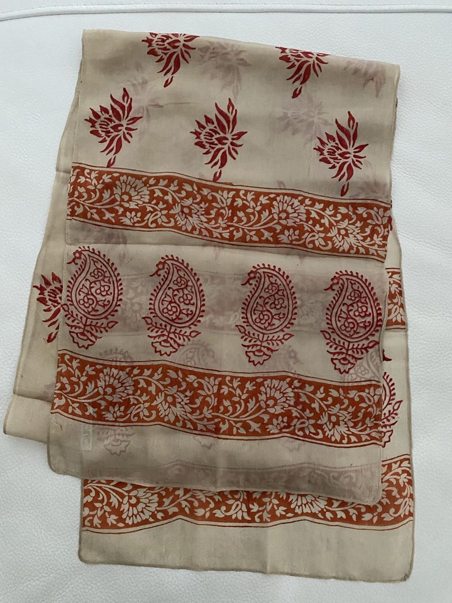 Foulard & Sciarpe: Seiden Schal 🌸 – Usato da Opfikon venduto da Luis144 4