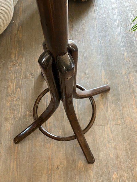 Porte manteau: porte manteaux – D'occasion à Haute-Nendaz par Chevrolet72 2