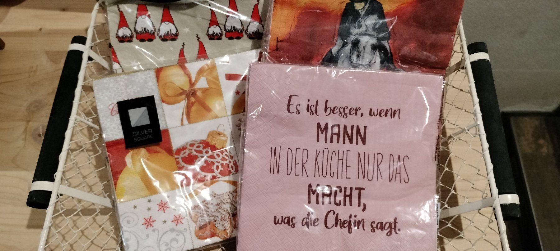 Altro per la casa: Korb mit versch. Servietten – Nuovo e nell'imballaggio originale da Gansingen venduto da Lisa-Jane