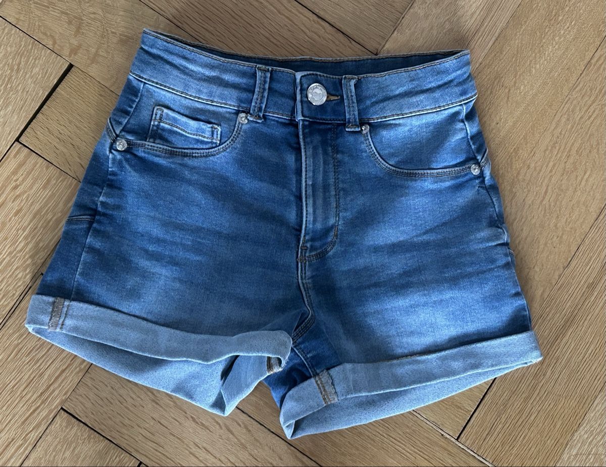 Pantalons: Short en Jean’s ado taille 152 – D'occasion à Neuchâtel par Yaya2020 3