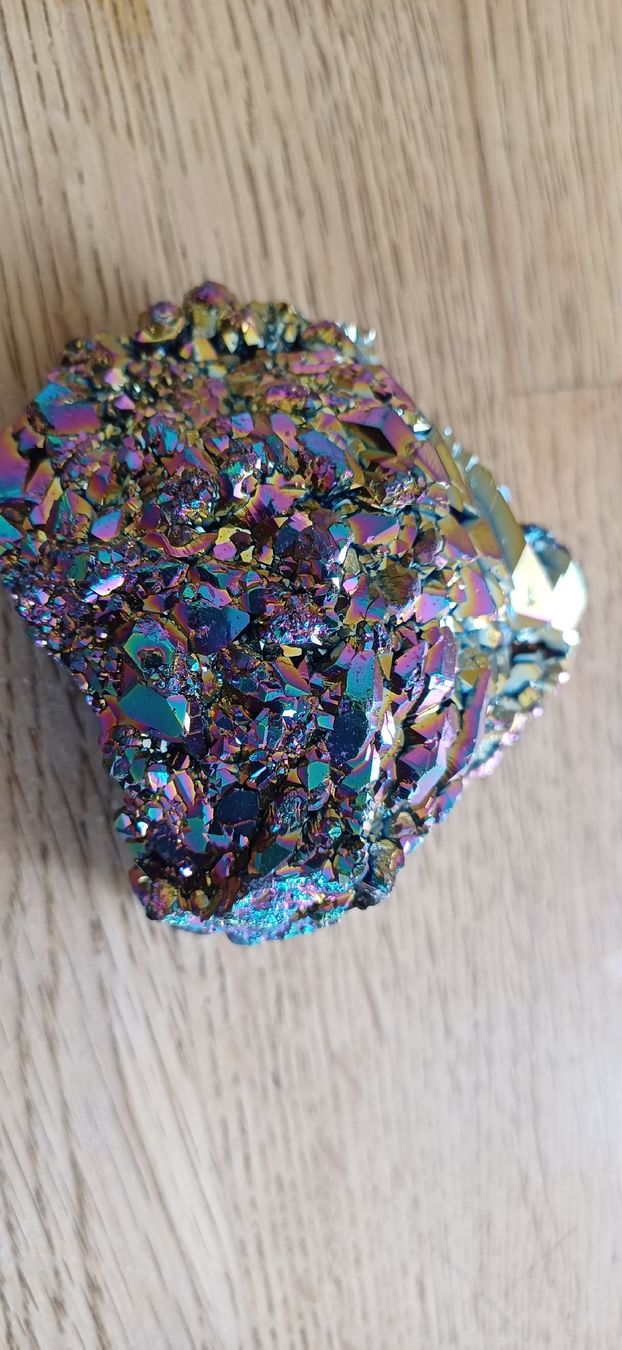 Pietre preziose: Aura Amethyst Cluser Regenbogen – Usato da Flawil venduto da Naphtali 8