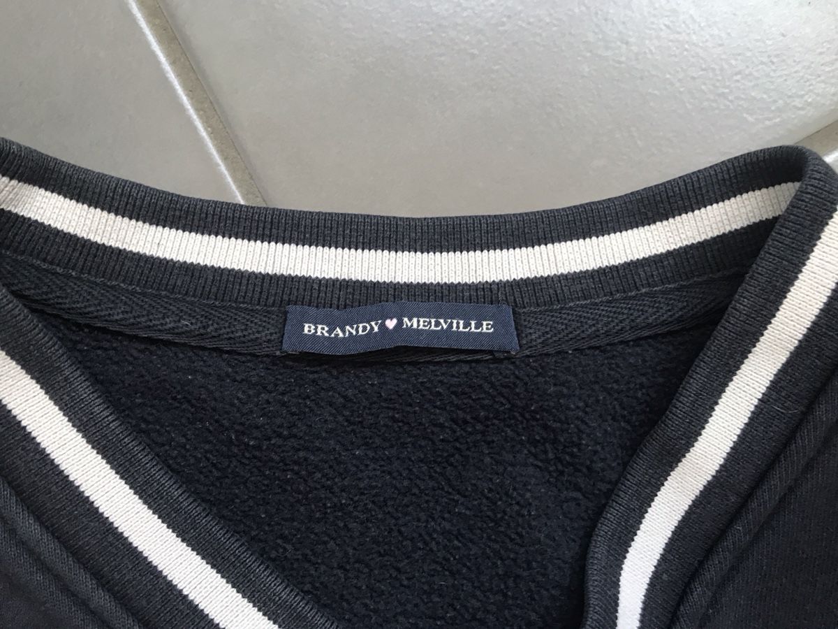 Brandy Melville Maglioni & Felpe: Pullover Brandy Melville ca L – Usato da Thalheim venduto da Twity 1