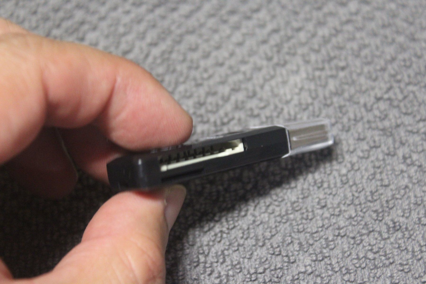 Lettori di schede: USB 3.0 Kartenleser Adapter Micro SD XC TF Card Reader PC – Nuovo (secondo la descrizione) da Kirchdorf AG venduto da suntory010 2