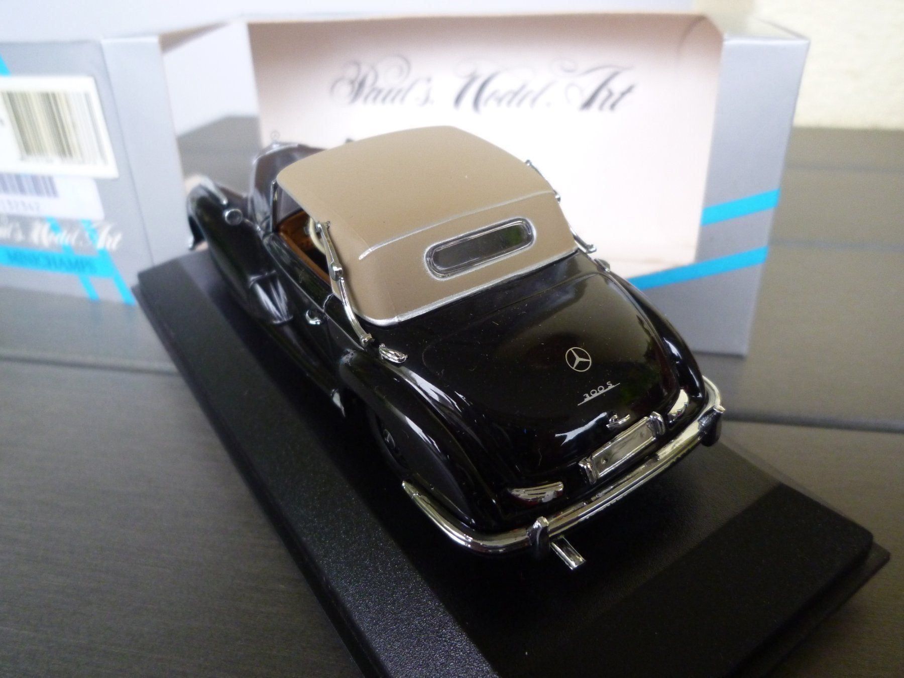 Mercedes-Benz Modellini d'auto: Mercedes 300S Cabriolet soft top – Nuovo e nell'imballaggio originale da Flawil venduto da Imperiosud 2