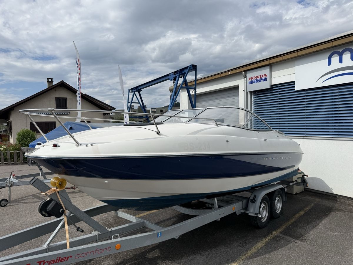Bayliner Bateaux: Bayliner 212 Capri Motorboot – Défectueux à Kaltbach par Rudi886
