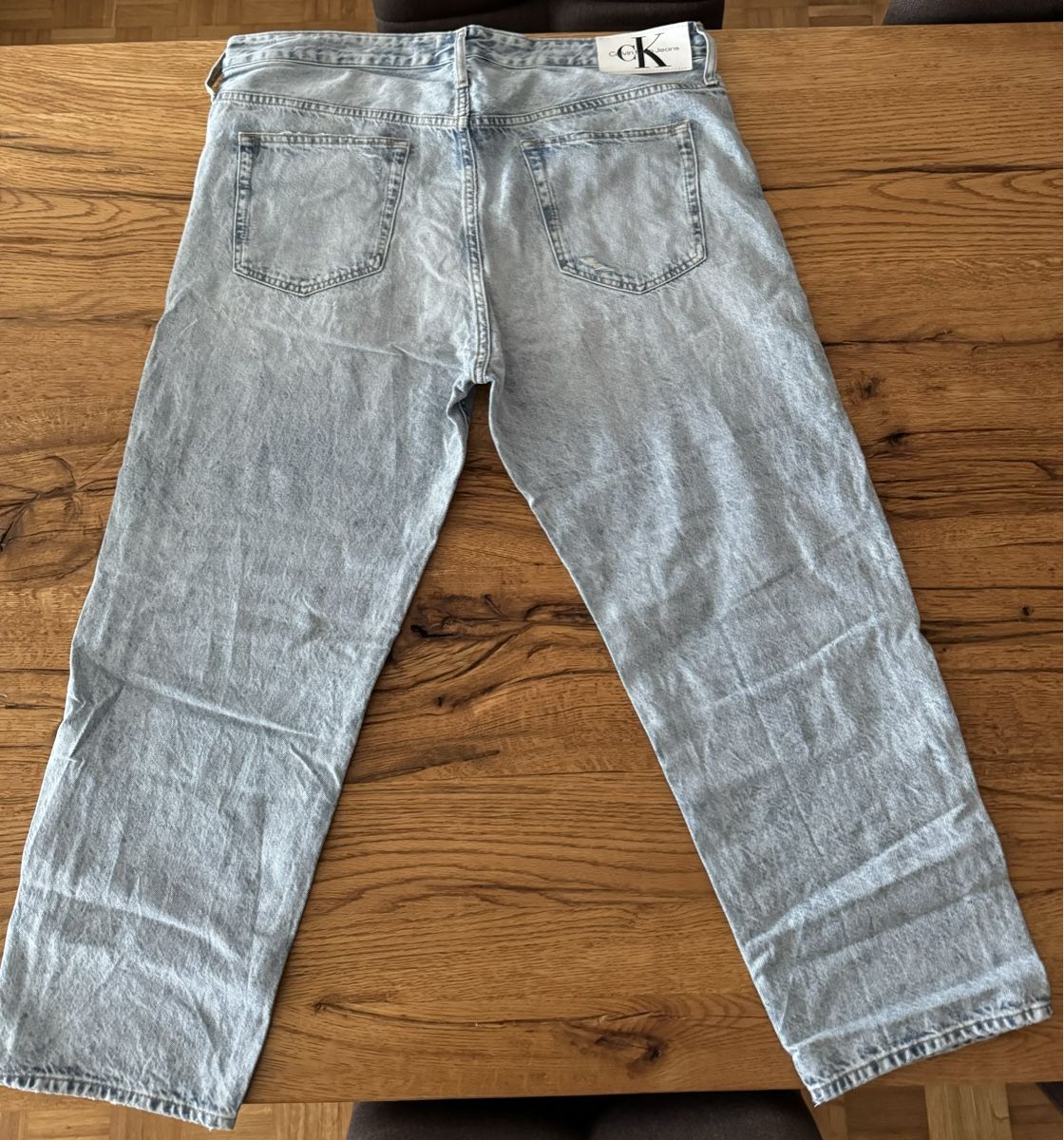 Calvin Klein Jeans: Calvin Klein Jeans - 90S STRAIGHT CROP – Usato da Zürich venduto da sell_my_stuff 4