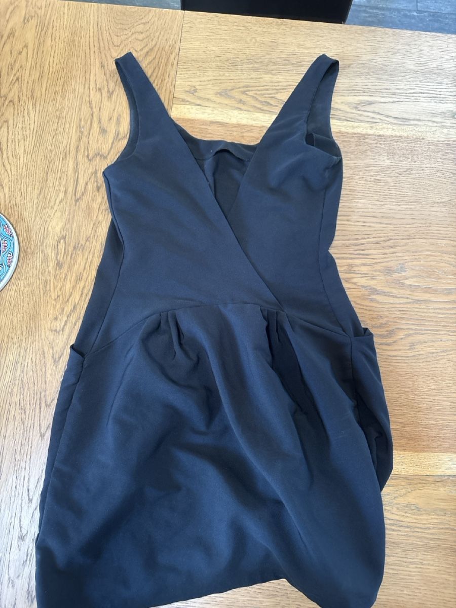 Vestiti: Robe dos nu American vintage – Usato da Lausanne venduto da Soins 1