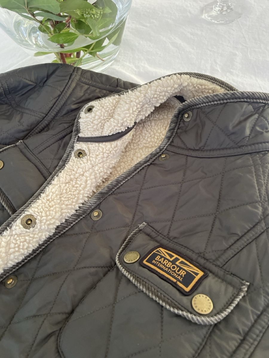 Barbour Giacche: Barbour gr36, tailliert, der Klassiker – Usato da Luzern venduto da aschenputtel01 1