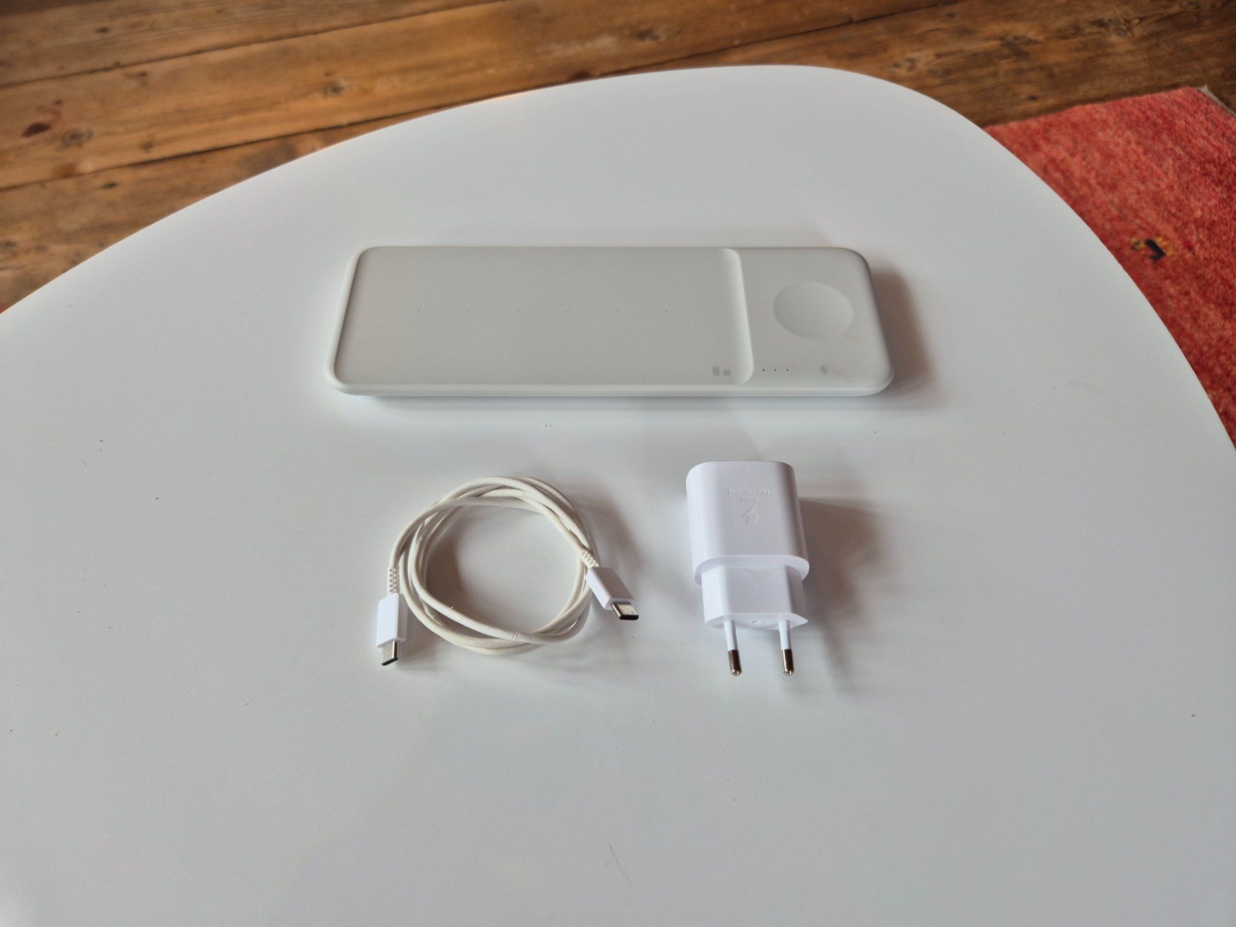 Samsung Caricabatterie: Samsung Wireless Charger Trio, Weiss – Usato da Hinwil venduto da gianna.fischer 4