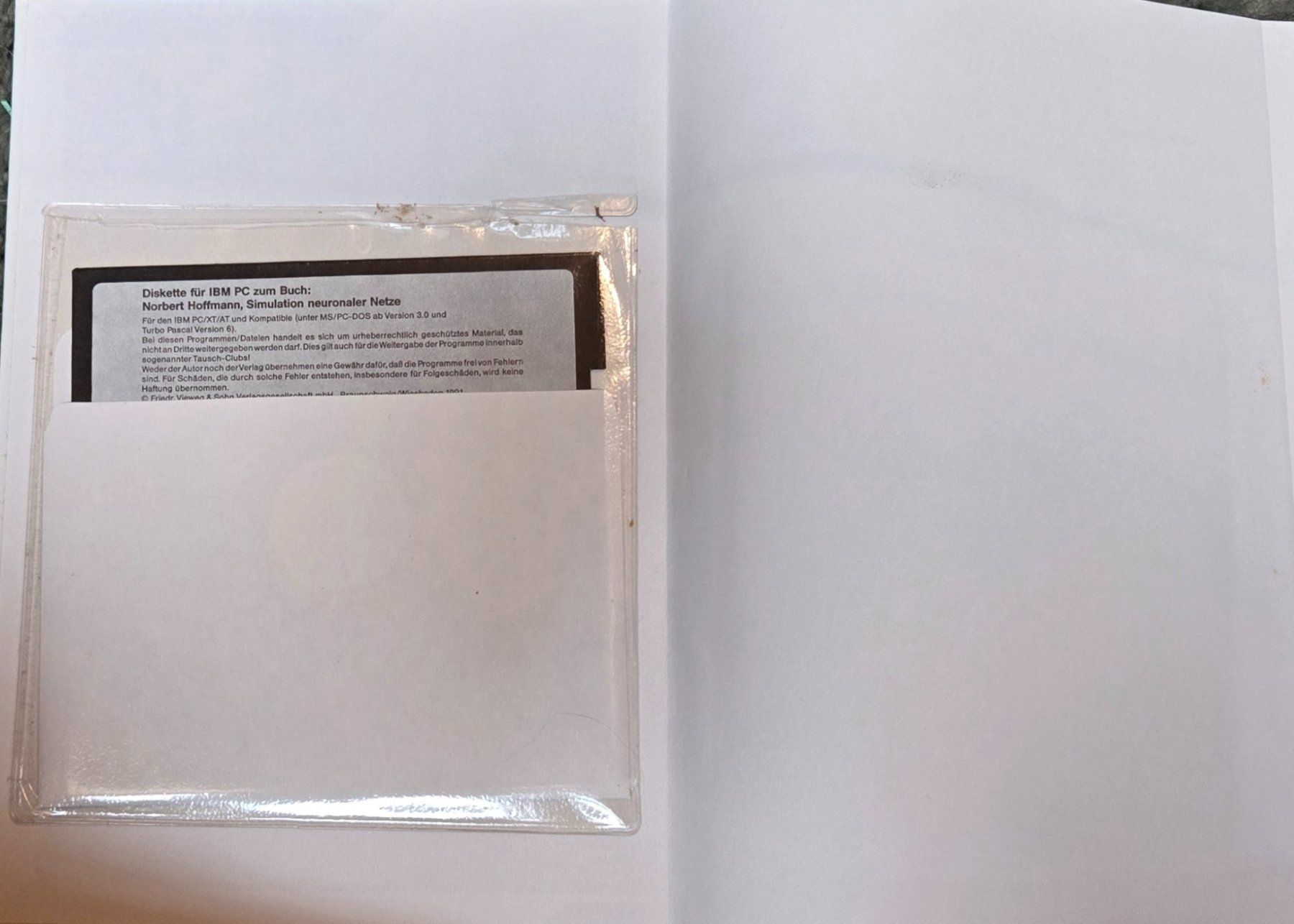 Libri: Simulation neuronaler Netze – inkl. 5,25" Diskette – Nuovo (secondo la descrizione) da Ittigen venduto da Mrdoubleg 2