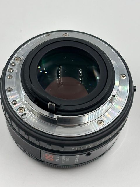 Pentax Obiettivi: SMC Pentax F 50mm 1.4 – Usato da Seewis Dorf venduto da Plebejus 2