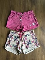 2 kurze Hosen, Shorts, 13/14 Jahre
