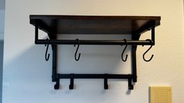 Garderobe mit Hutablage und Schuhgestell
