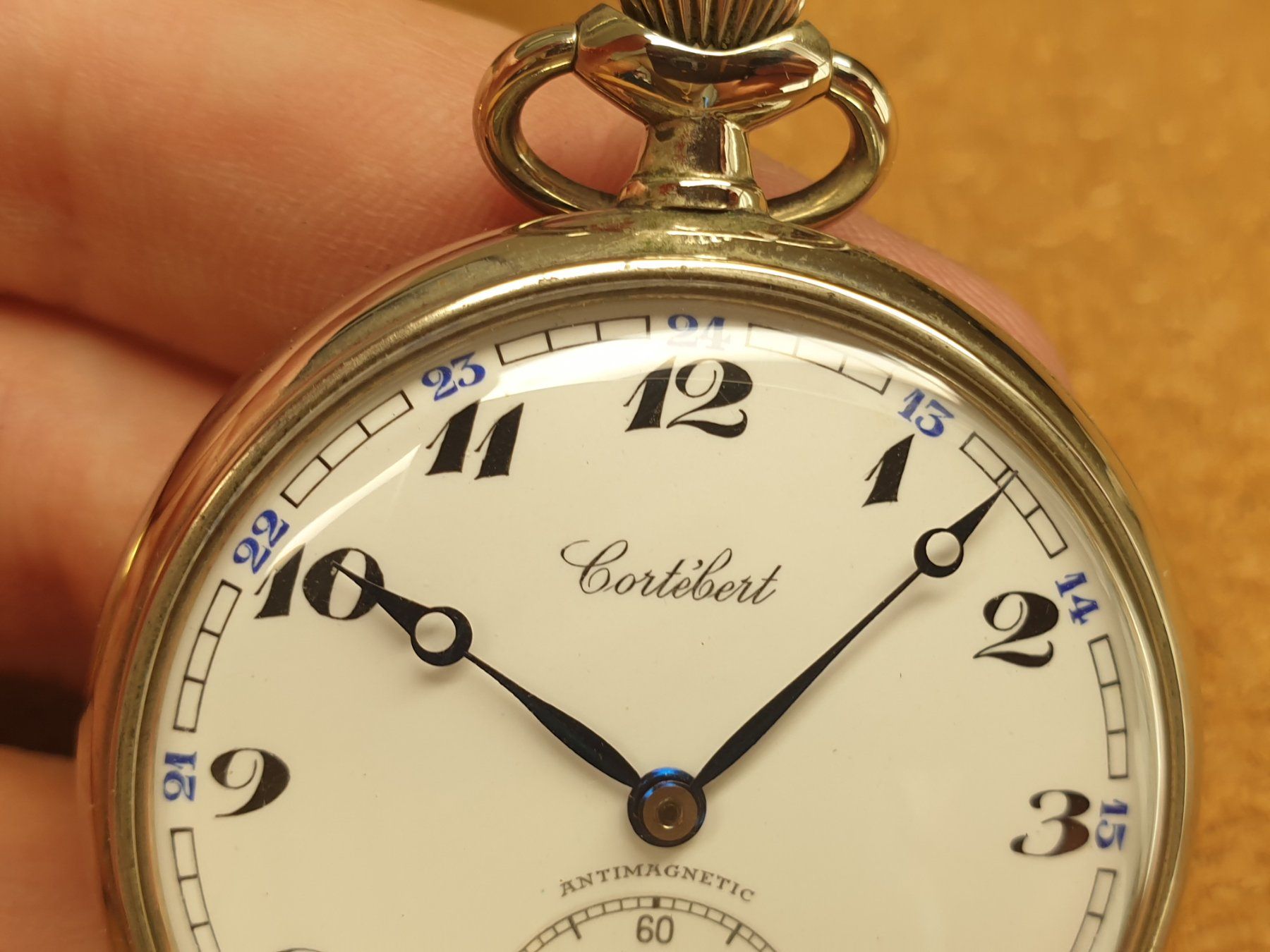 Cortébert Orologi: Cortébert Uhr – Usato da Neyruz FR venduto da Flyback 2