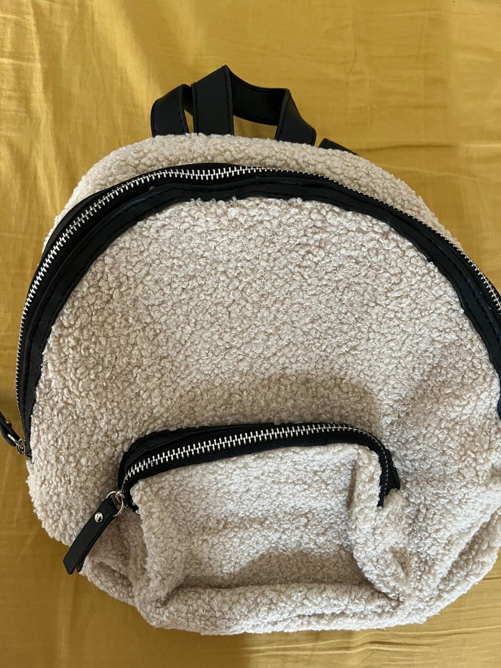 Zaini: Rucksack bouclé beige – Usato da Tenero venduto da debsag