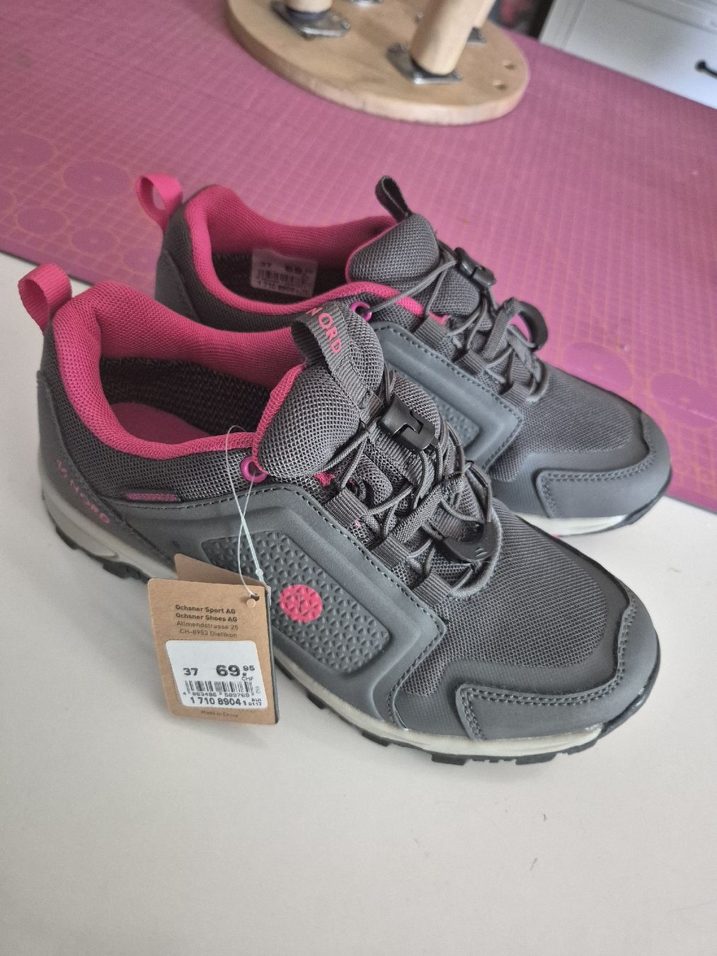 46 Nord Scarpe da donna: Wanderschuhe Damen 37 Neu! – Nuovo (secondo la descrizione) da Wynigen venduto da La_Talpa