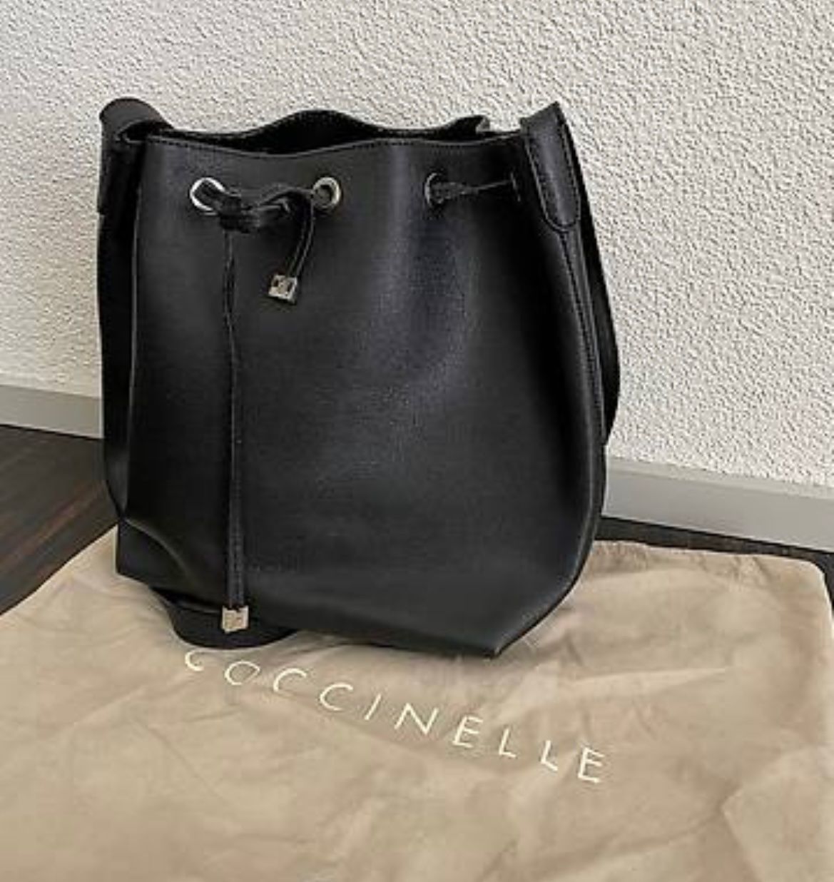 Coccinelle Borse da donna: Coccinelle Tasche – Usato da Zürich venduto da cocogio