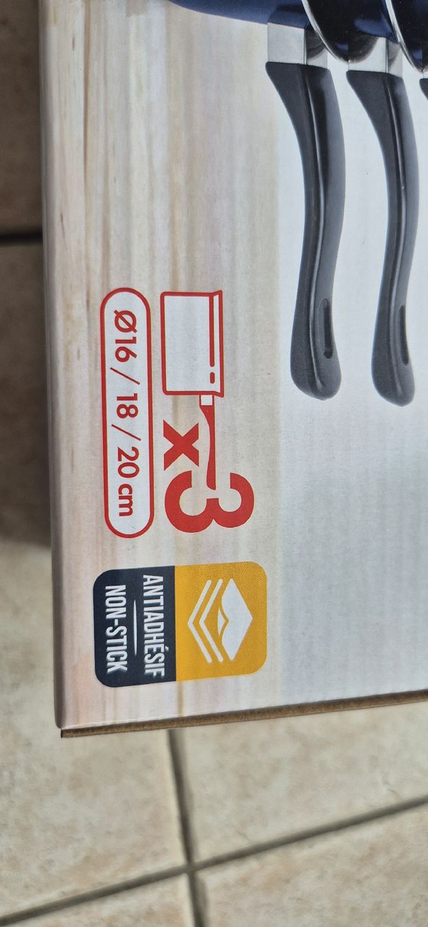 Pentole: lot de casseroles – Nuovo e nell'imballaggio originale da Ursy venduto da Calliope7 1