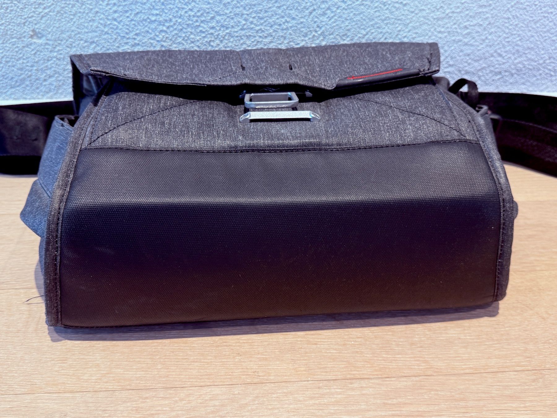 Taschen: Peak Design Everday Messenger 13“ – Gebraucht aus Rafz von liveonair 3