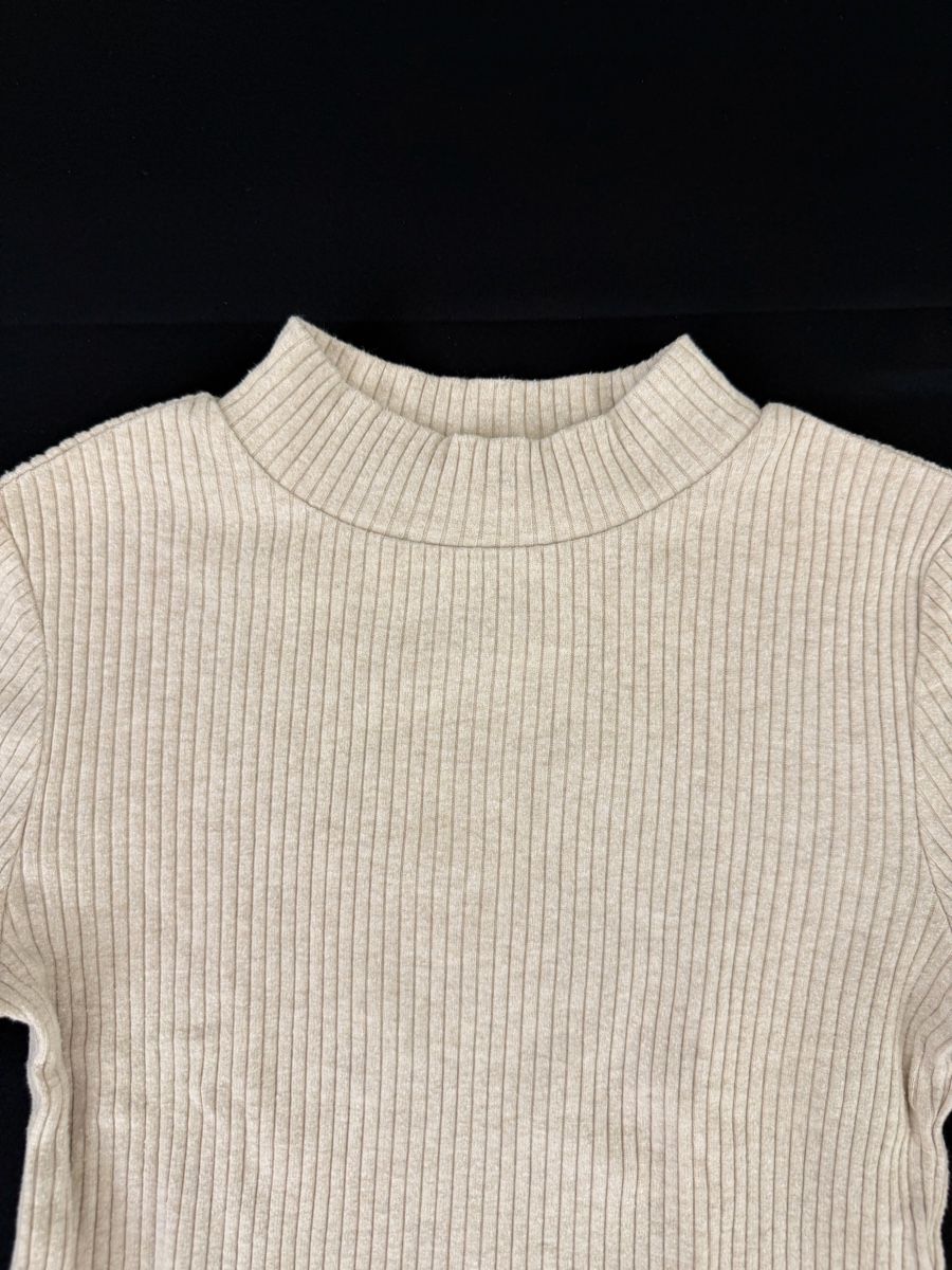 Camicette, T-shirt & Top: Pull à manches longues côtelé beige taille 140 neuf – Usato da Grand-Lancy venduto da gio_yg9n 1