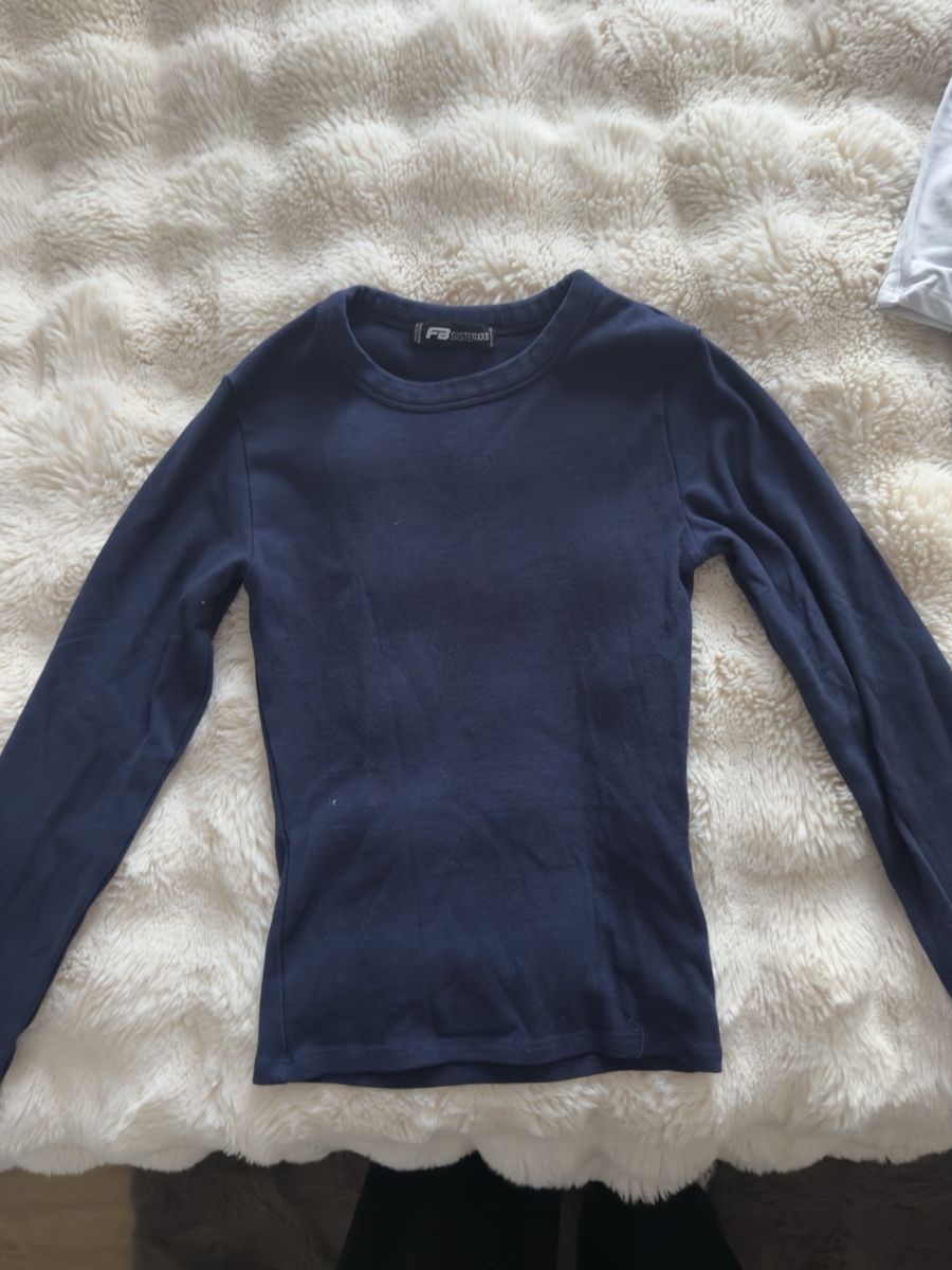 Top: Langarmshirt FB Sister dunkelblau – Usato da Niederhasli venduto da elm_7pyv