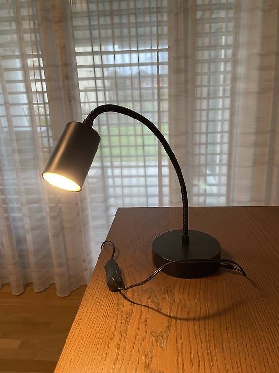 Lampade: Flexible Tisch- / Leselampe mit warmen Licht – Usato da Bürglen TG venduto da Junker93