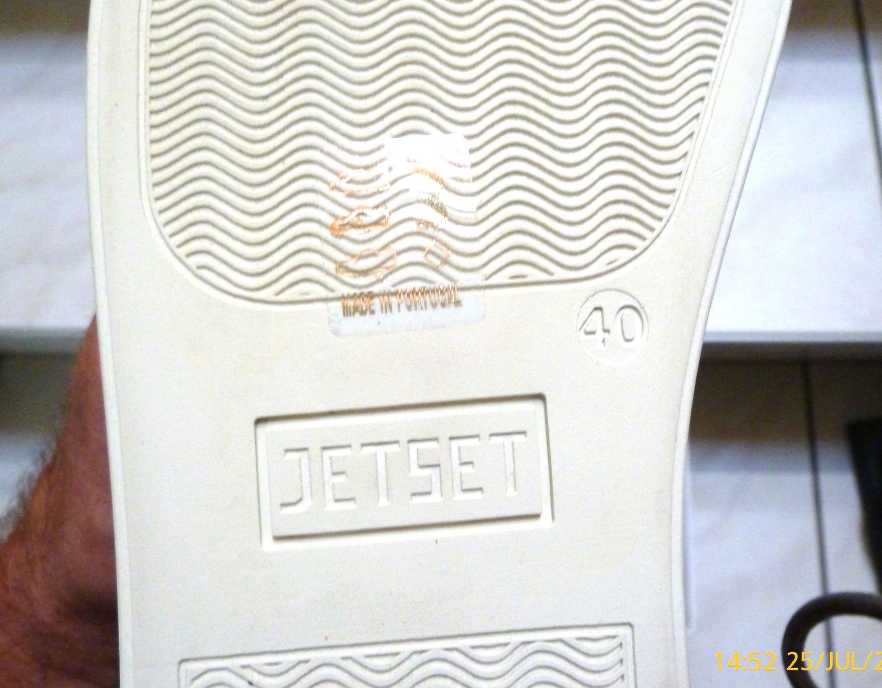 Chaussures femmes: JET SET SNEAKER NEU  GR 40 – Neuf avec emballage d'origine à Läufelfingen par Kamari 3