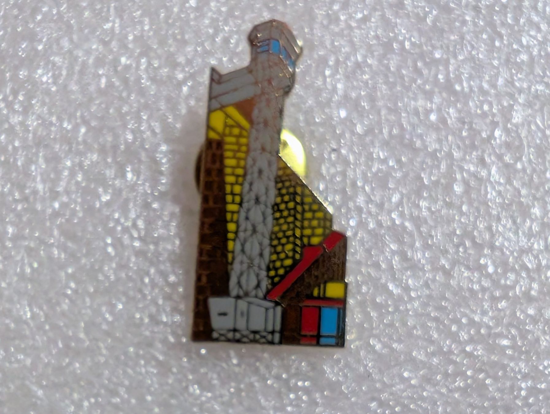 Plaketten & Abzeichen: Ansteckpin 205: – Gebraucht aus Oppligen von Pin-Fall-Shop