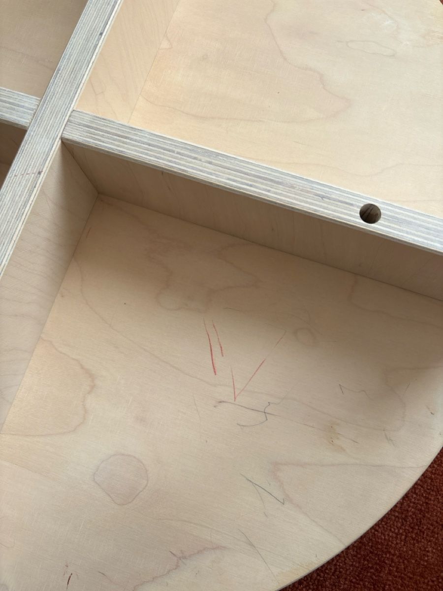 Tavoli: Blueroom Design Kindertisch & 3 Hocker – Usato da Zürich venduto da winkandsmile 5