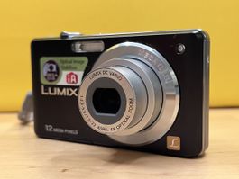 Panasonic Lumix DC Vario 12MP Digitalkamera mit 4x Zoom + Zu