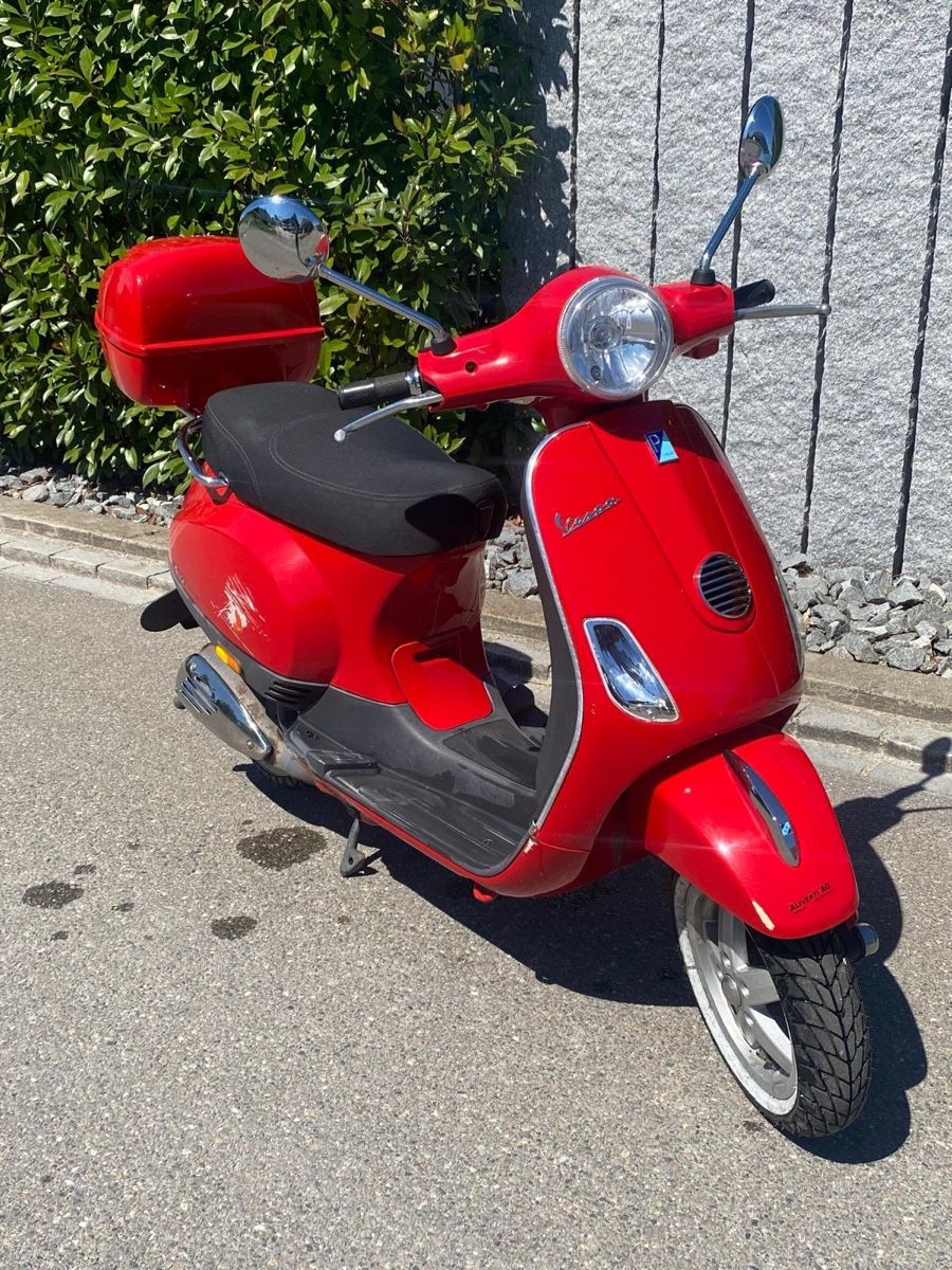 Piaggio Strasse: Piaggio Vespa LX2 50ccm – Gebraucht aus Oberglatt ZH von Candi98