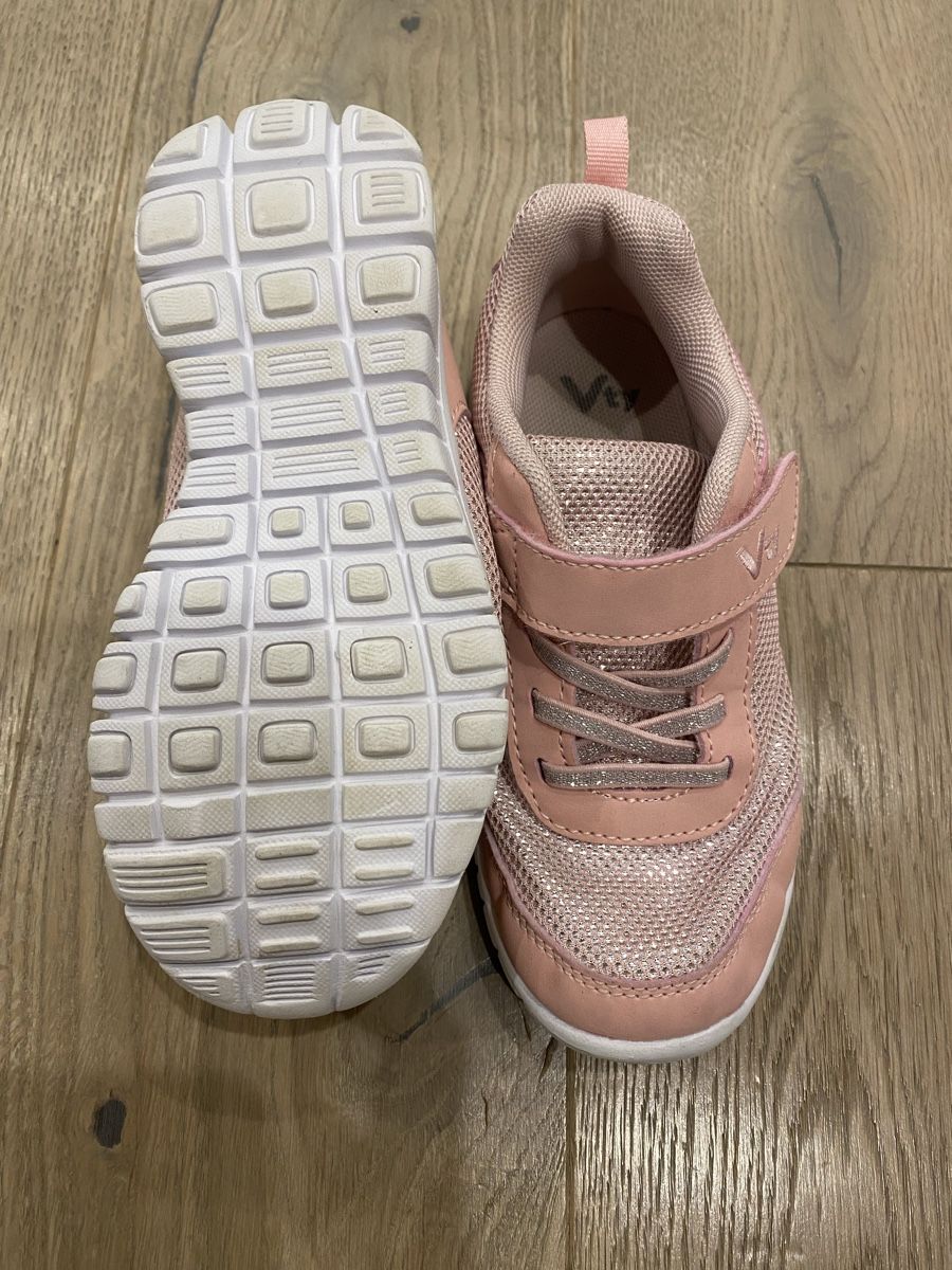 Scarpe per ragazze: Hallenschuhe Grösse 30 – Usato da Lachen/SZ venduto da Flower2 1