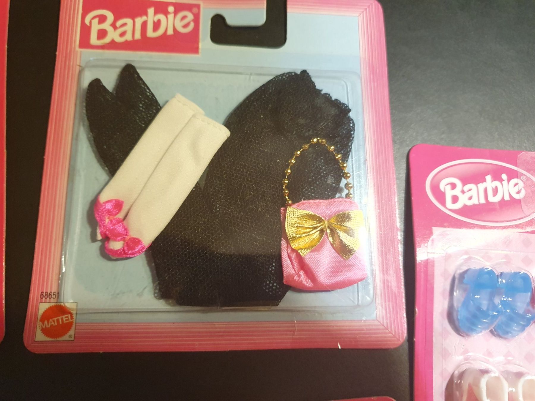 Bambole: Barbie 3 Kleider Sets & 3 Schuh Sets – Usato da Zürich venduto da summersand 4