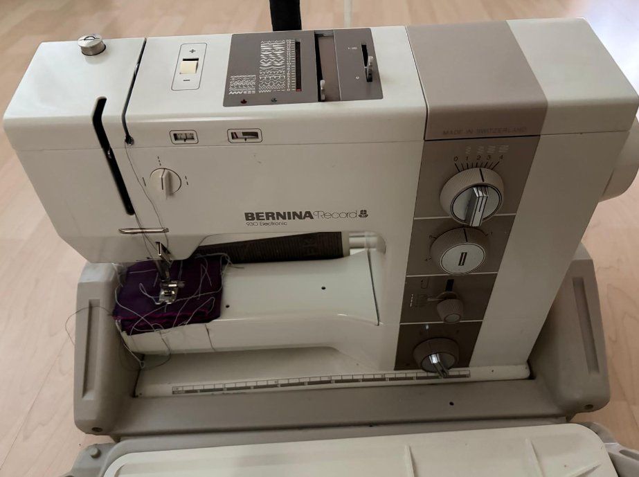 Bernina Macchine da cucire: Bernina Record 930 Nähmaschine – Nuovo (secondo la descrizione) da Hunzenschwil venduto da MuellerAarau