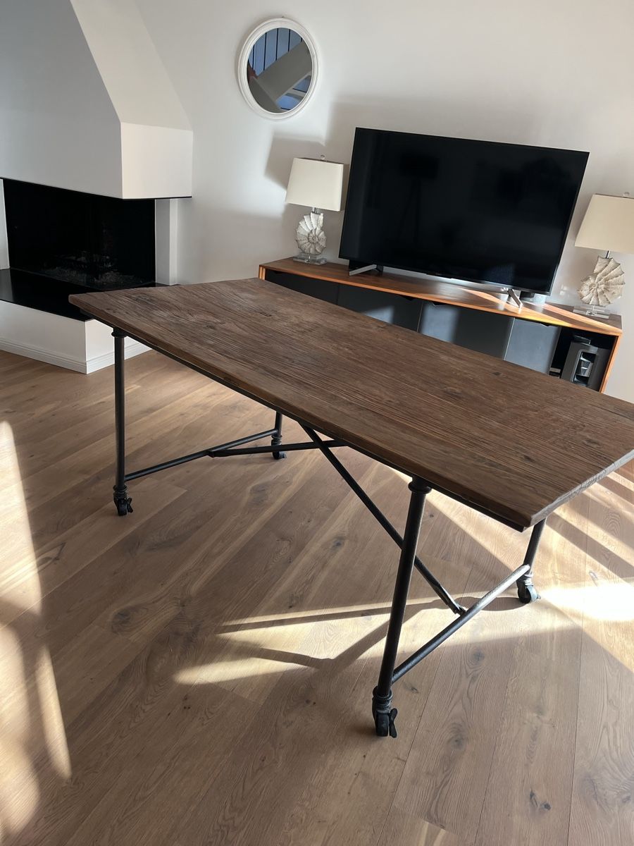 Tavoli: Tisch – Usato da Au ZH venduto da Ale-x65 3