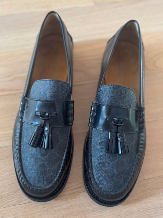 Gucci Scarpe da uomo: Gucci Loafers – Nuovo (secondo la descrizione) da Hombrechtikon venduto da JOKIASSU