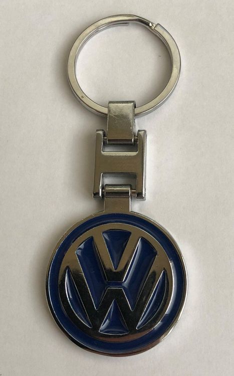 https://img.ricardostatic.ch/images/a68db67e-aae6-4354-889e-7bba9166c2aa/t_1000x750/vw-schlusselanhanger-volkswagen-keychain-golf-gti-touareg