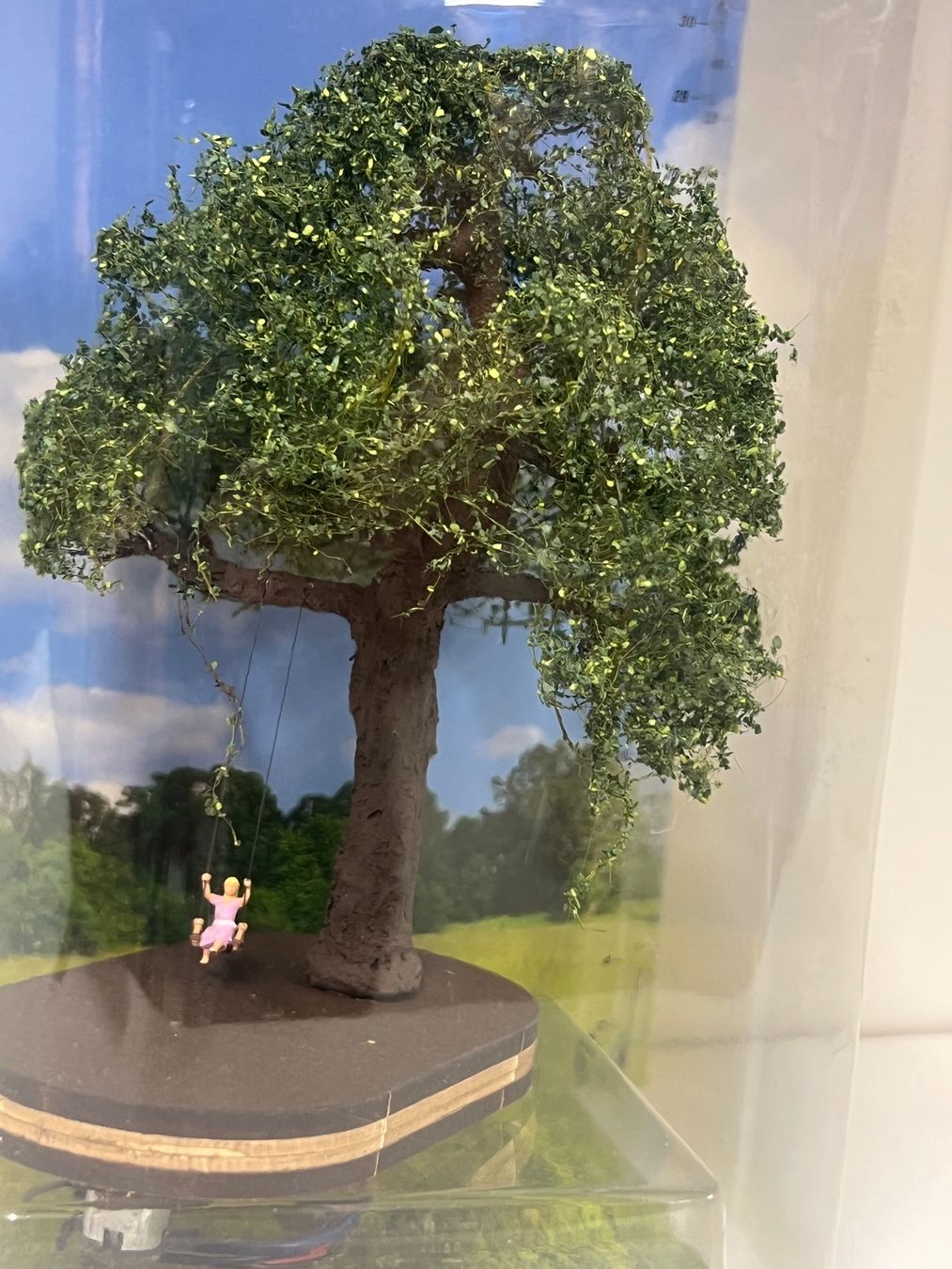 Noch Modellini di ferrovie: Noch 21768 micro-motion Baum mit Schaukel  H0 – Nuovo e nell'imballaggio originale da Neuenhof venduto da ludovicco 1