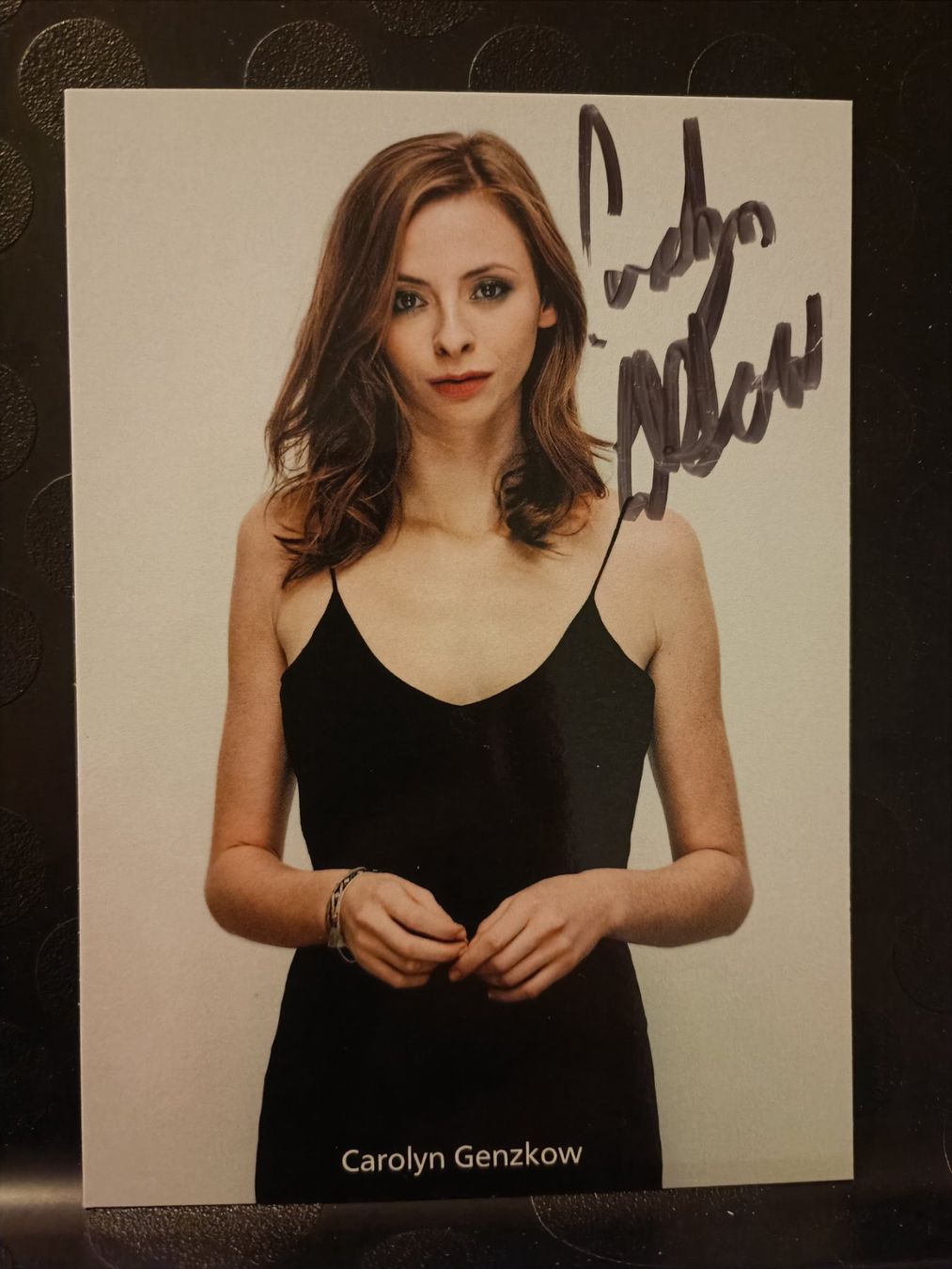 Autografi: Carolyn Genzkow - handsigniert – Usato da Menziken venduto da Artographs