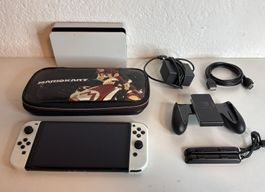 Nintendo Switch OLED, inkl. Zubehör und Mariokart Tasche!
