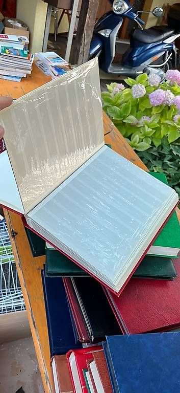 Livres: Briefmarken Bücher  – D'occasion à Wettingen par rob_7zjb 2