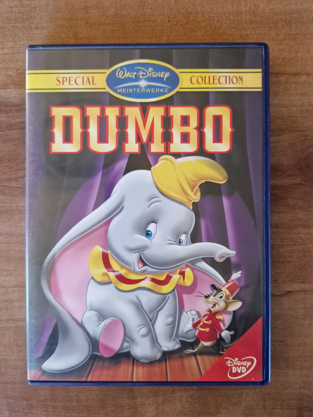 Tutti i DVDs: DVD DUMBO von Walt Disney – Usato da Giswil venduto da movo08